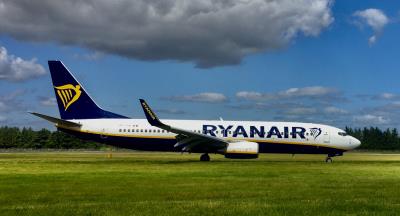 Photo of aircraft EI-EGA operated by Ryanair