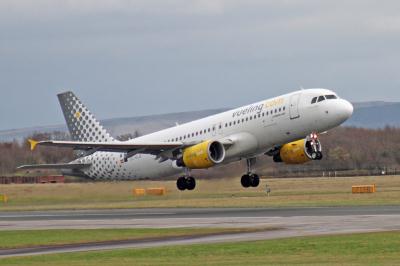 Photo of aircraft EC-KLB operated by Vueling