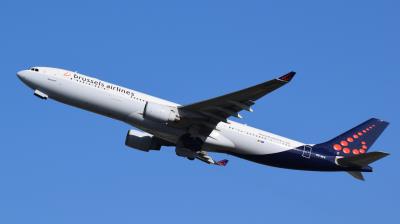 Image of aircraft registration OO-SFV - A A330-322 operated by Brussels Airlines