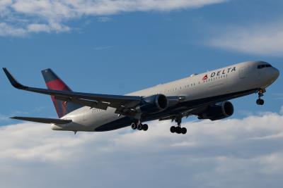 Photo of aircraft N172DZ operated by Delta Air Lines