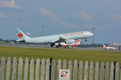 Image of aircraft registration C-GHKW - A A330-343 operated by Air Canada