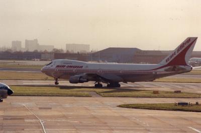 Photo of aircraft VT-EBO operated by Air India