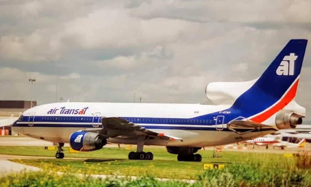 Photo of aircraft C-GTSP operated by Air Transat