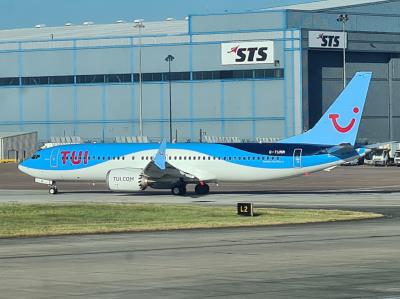 Photo of aircraft G-TUMM operated by TUI Airways