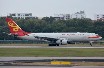 Photo of aircraft B-LNZ operated by Hong Kong Airlines