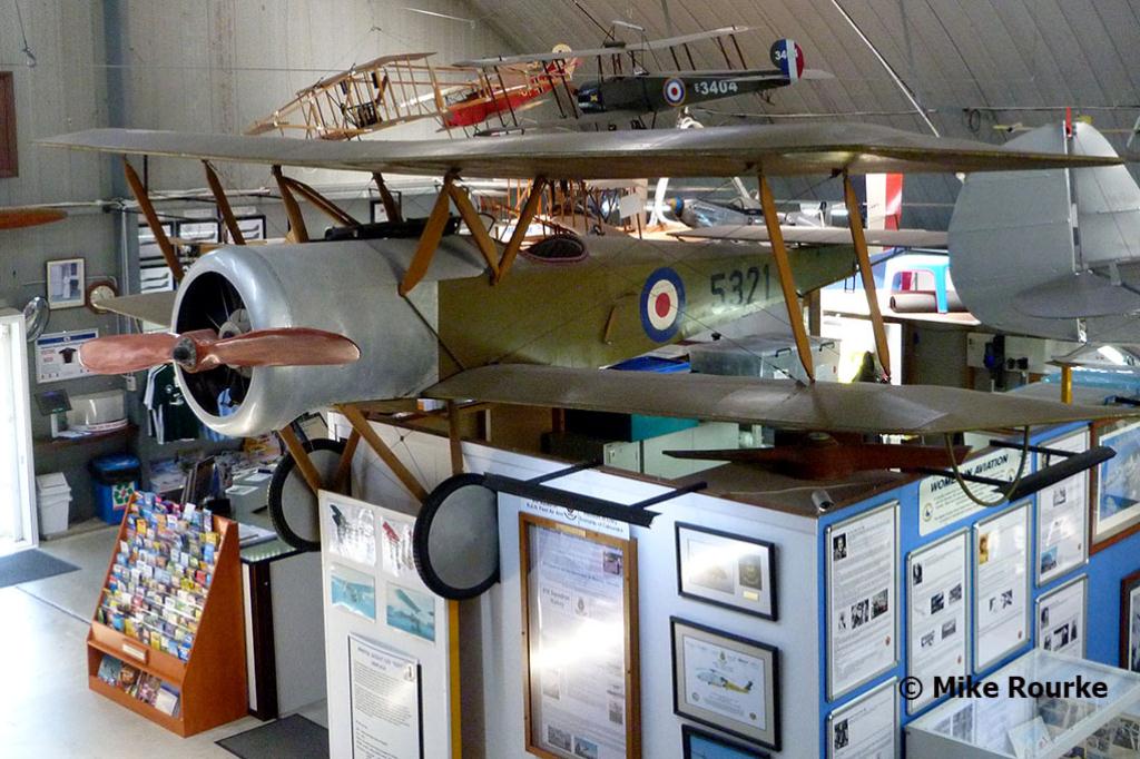 Photo of aircraft 8976 operated by Queensland Air Museum