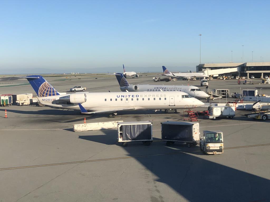 Photo of aircraft N929EV operated by SkyWest Airlines