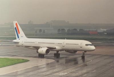Photo of aircraft PH-AHE operated by Air Holland