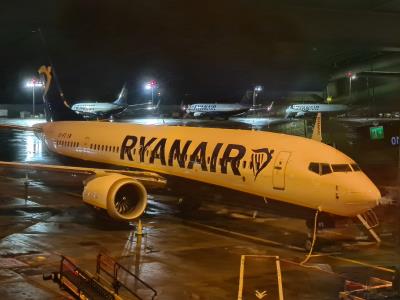 Photo of aircraft EI-IFZ operated by Ryanair