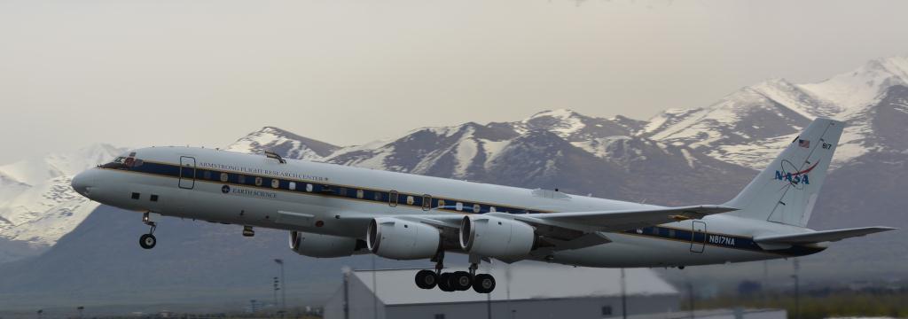 Photo of aircraft N817NA operated by NASA-National Aeronautics & Space Administration