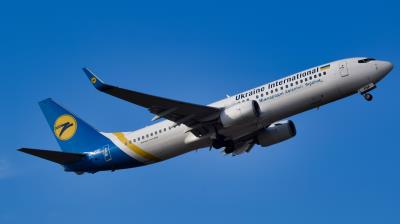 Photo of aircraft UR-PSF operated by Ukraine International Airlines
