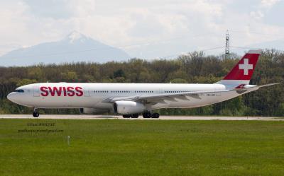 Image of aircraft registration HB-JHN - A A330-343 operated by Swiss