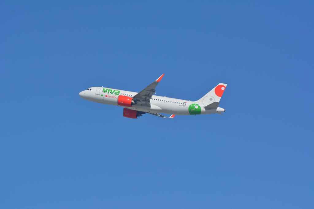 Photo of aircraft XA-VIF operated by Viva Aerobus