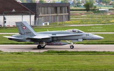 Image of aircraft registration J-5014 - A F/A-18C-49 Hornet operated by Swiss Air Force
