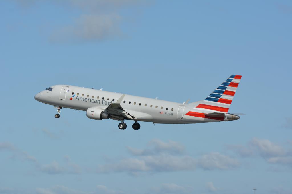 Photo of aircraft N111HQ operated by Republic Airways