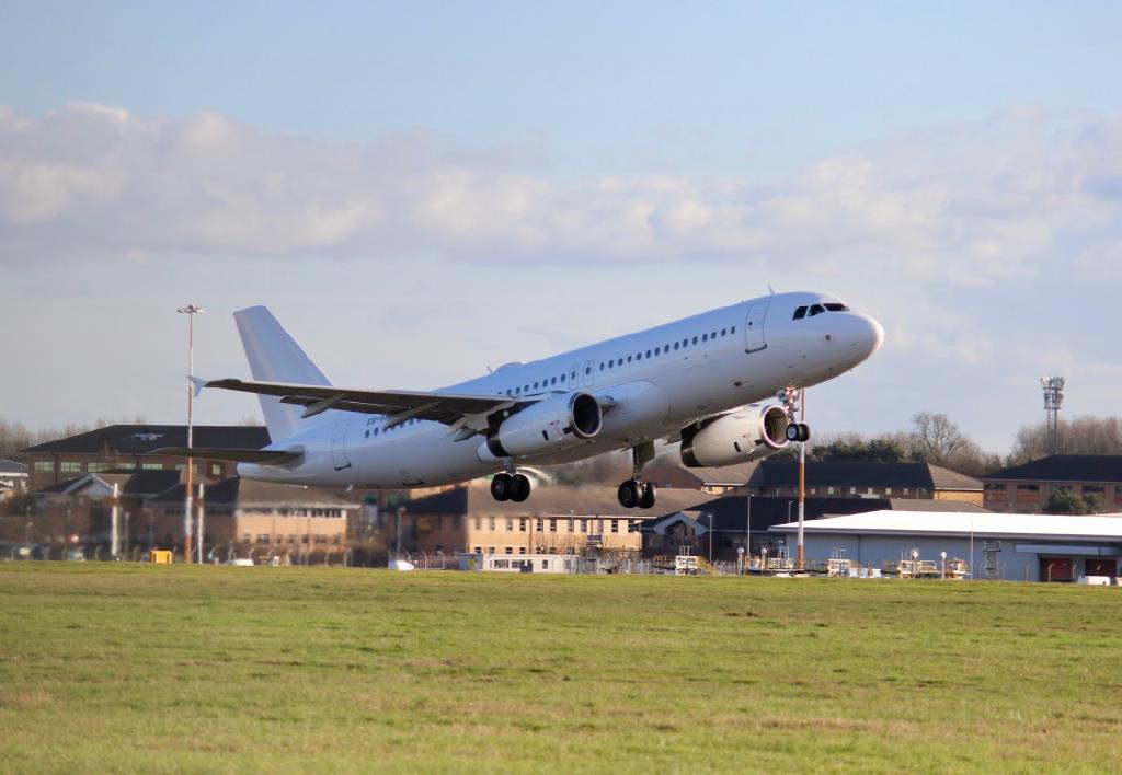 Photo of aircraft ES-SAM operated by SmartLynx Estonia