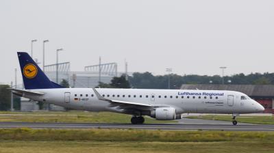 Image of aircraft registration D-AECF - A ERJ-190-LR (ERJ-190-100 LR) operated by Lufthansa Cityline