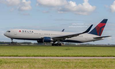 Image of aircraft registration N171DN - A 767-332(ER)(WL) operated by Delta Air Lines