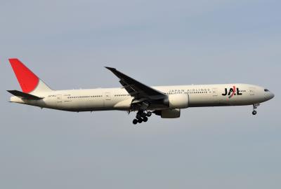 Photo of aircraft JA735J operated by Japan Airlines