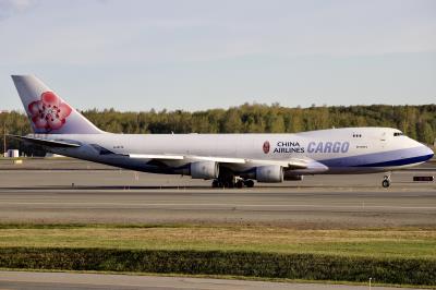 Photo of aircraft B-18715 operated by China Airlines