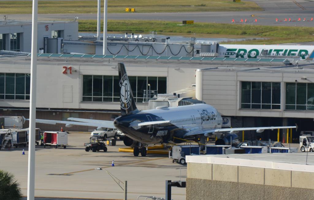 Photo of aircraft N633JB operated by JetBlue Airways