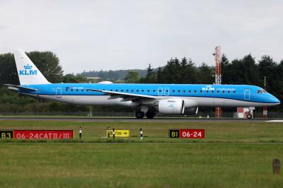 Photo of aircraft PH-NXP operated by KLM Cityhopper