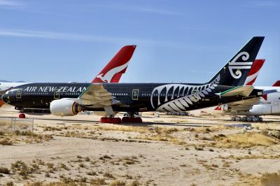 Image of aircraft registration ZK-OKH - A 777-219(ER) operated by Air New Zealand