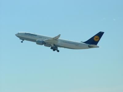 Photo of aircraft D-AIMC operated by Lufthansa