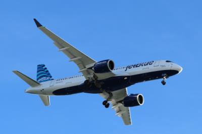Photo of aircraft N3044J operated by JetBlue Airways