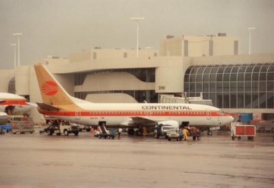 Photo of aircraft N16301 operated by Continental Air Lines