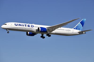 Photo of aircraft N14019 operated by United Airlines