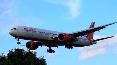 Photo of aircraft VT-ALS operated by Air India