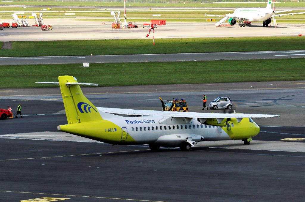 Photo of aircraft I-ADLW operated by Mistral Air