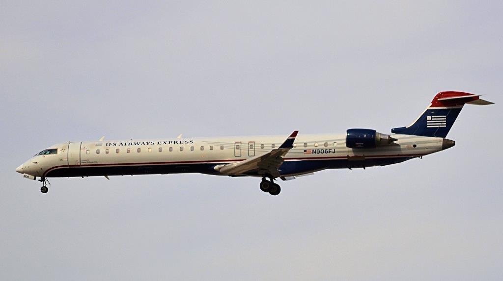 Photo of aircraft N906FJ operated by Mesa Airlines