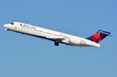 Photo of aircraft N989AT operated by Delta Air Lines