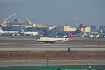 Image of aircraft registration N243SY - A ERJ-175LR (ERJ-170-200 LR) operated by Delta Connection