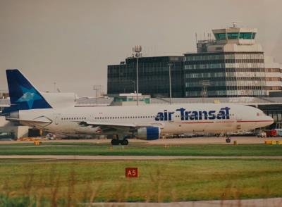 Photo of aircraft C-FTNH operated by Air Transat