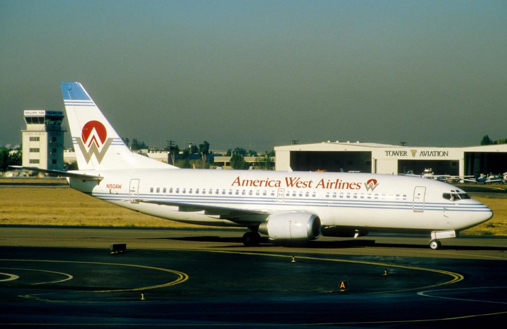 Photo of aircraft N150AW operated by America West Airlines