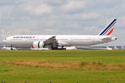 Photo of aircraft F-GZNJ operated by Air France