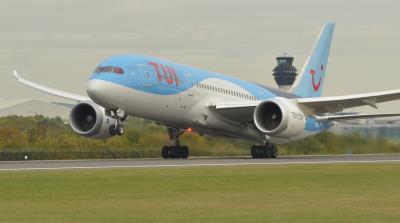 Image of aircraft registration G-TUIF - A 787-8 Dreamliner operated by TUI Airways