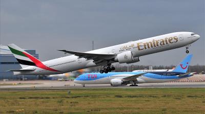 Image of aircraft registration A6-ECQ - A 777-31H(ER) operated by Emirates
