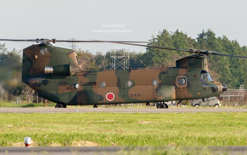Photo of aircraft 52902 (JG-2902) operated by Japan Ground Self-Defence Force (JGSDF)