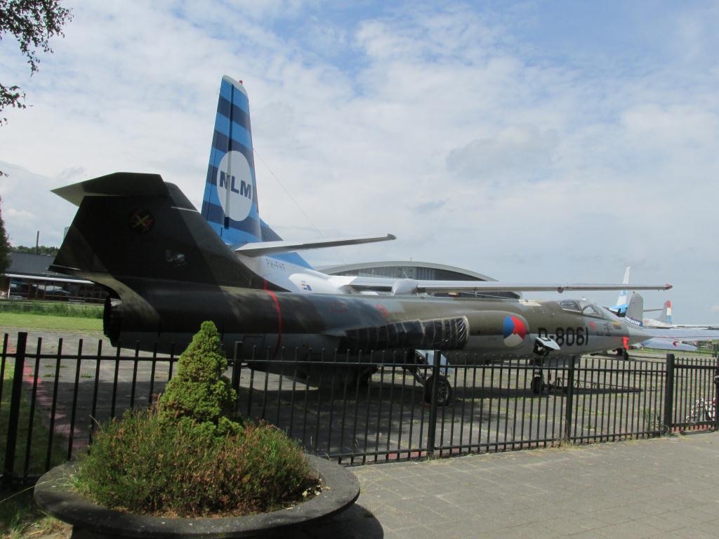 Photo of aircraft D-8061 operated by Royal Netherlands Air Force - Koninklijke Luchtmacht