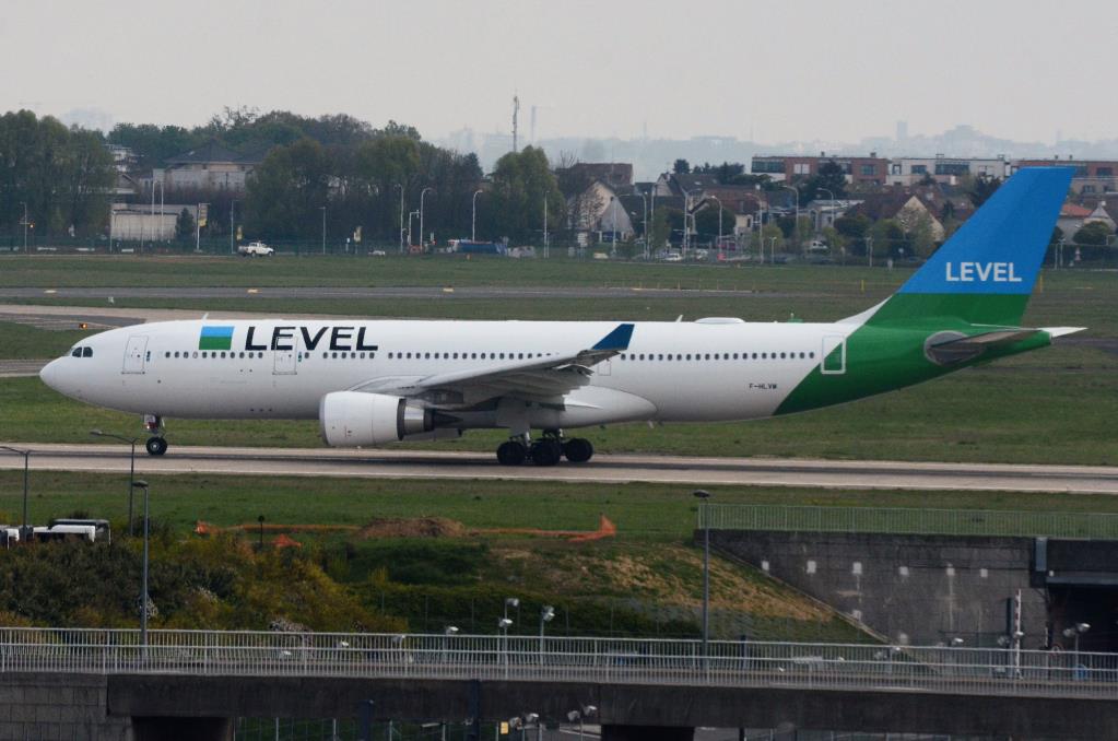 Photo of aircraft F-HLVM operated by LEVEL