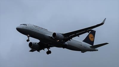 Image of aircraft registration D-AIUI - A A320-214(WL) operated by Lufthansa