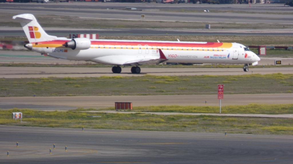 Photo of aircraft EC-LPG operated by Air Nostrum