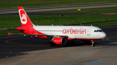 Photo of aircraft D-ABDT operated by Air Berlin
