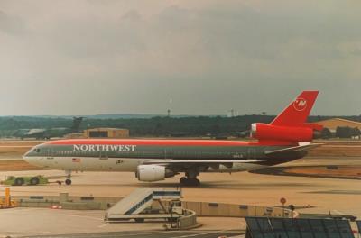 Photo of aircraft N144JC operated by Northwest Airlines
