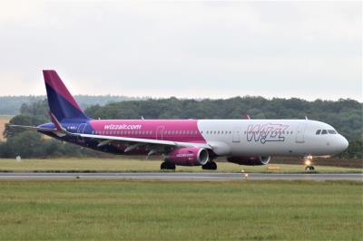 Photo of aircraft G-WUKJ operated by Wizz Air UK
