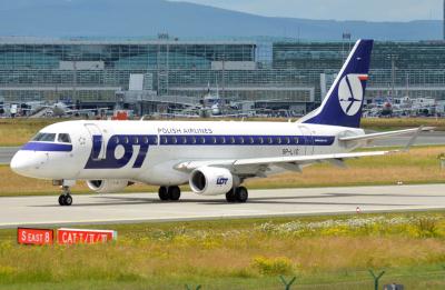 Photo of aircraft SP-LIC operated by LOT - Polish Airlines